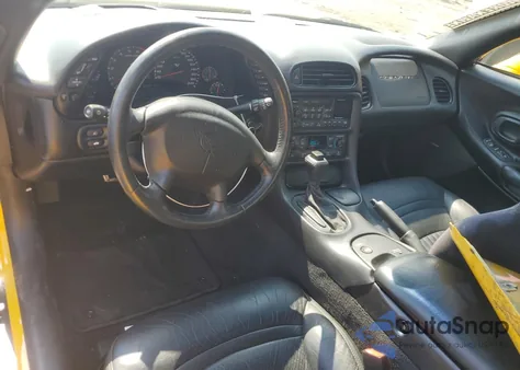 2001 Chevrolet Corvette из США, поврежденный, VIN 1G1YY22G415119894